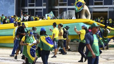 AGU processa 27 pessoas que postaram nas redes durante atos golpistas