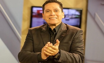APRESENTADOR DE TV ANUNCIA PRÉ-CANDIDATURA PARA PREFEITURA DE LAURO; VEJA