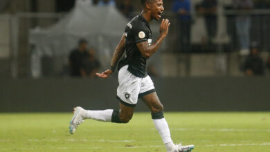 Botafogo supera Bahia com gol de Tchê Tchê e vence a segunda no Brasileirão