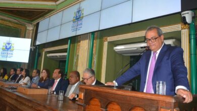 Câmara aprova projeto de Carlos Muniz que proíbe uso de sacolas plásticas em estabelecimentos comerciais