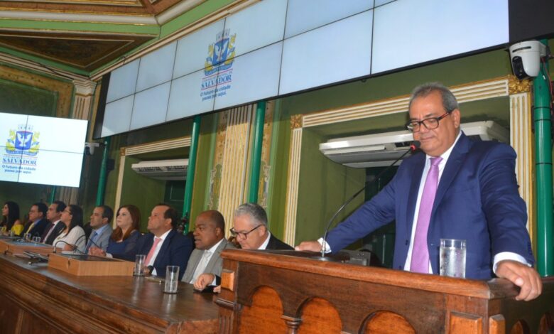 Câmara aprova projeto de Carlos Muniz que proíbe uso de sacolas plásticas em estabelecimentos comerciais
