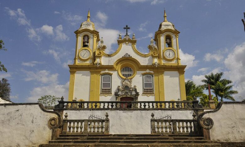 Feriado de Tiradentes deve movimentar mais de 4,3 mi de pessoas
