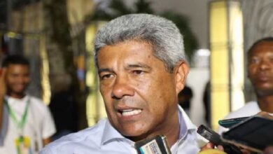 “Garantimos que vamos fazer a nossa parte, de Estado, oferecendo segurança pública, zelo, apoio psicológico e saúde. Escola é um lugar sagrado, de paz, aprendizagem, encontro e cuidado. Sem distinção entre público ou privado”, governador Jerônimo Rodrigues