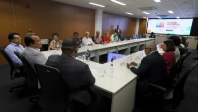 Governador em exercício recebe Plano Decenal dos Direitos Humanos da Criança e do Adolescente do Estado da Bahia