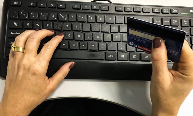 Governo desiste de taxar compras de até US$ 50 entre pessoas físicas