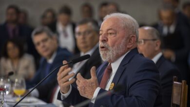 Lula diz que não venderá empresas públicas