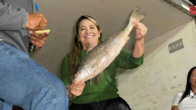 Prefeitura de Aporá entrega mais de 12 toneladas de Peixe e Arroz para a população