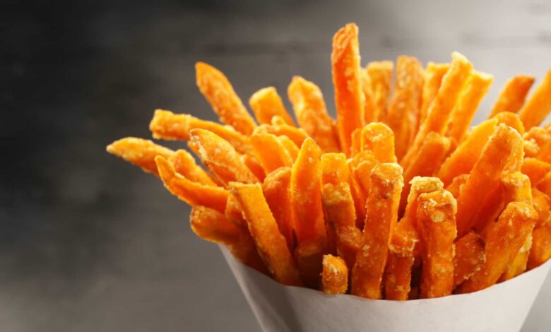 Troque 5 alimentos calóricos por opções saudáveis e emagreça já!