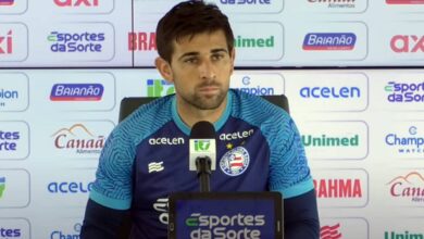 Acevedo garante estar 100% para jogo com o Santos