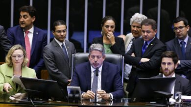 Arthur Lira retira de pauta votação do PL das Fake News