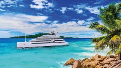 Grupo Scenic lista motivos para navegar em um iate no Caribe