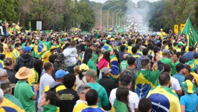 Mendonça vota contra tornar réus presos em frente ao QG do Exército