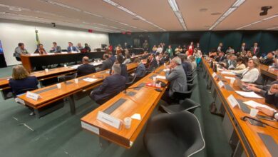 Mulher relata em CPI que era escrava do MST