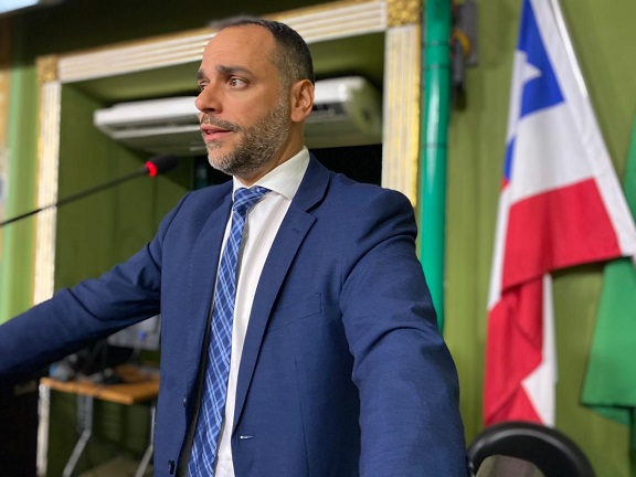 “Obra do BRT pode comprometer sistema de saneamento básico de Salvador”, alerta Augusto Vasconcelos