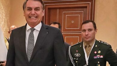 PF prende Mauro Cid e realiza buscas na casa de Bolsonaro