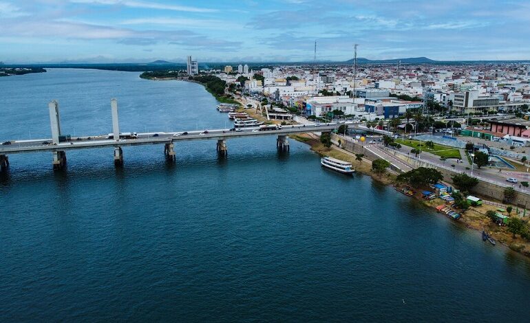 PREFEITURA DE JUAZEIRO EXONERA FUNCIONÁRIOS IRREGULARES