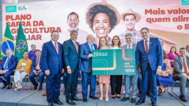 Ao lado de Lula, Jerônimo participa do lançamento do Plano Safra da Agricultura Familiar