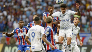Bahia e Cruzeiro empatam em jogo emocionante na Fonte Nova