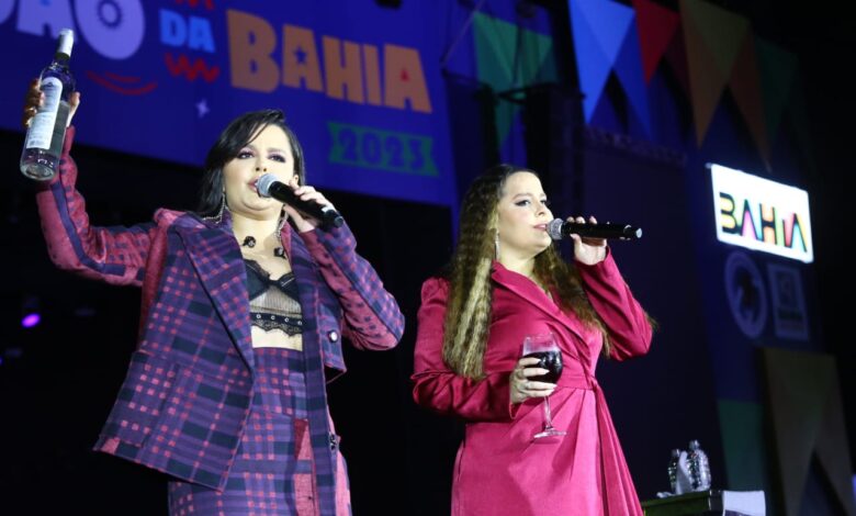 Duplas Maiara e Maraísa e Jorge & Mateus acabam de se apresentar no Parque de Exposições