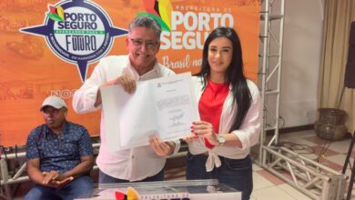 Jânio Natal se aproxima de Jerônimo e nomeia Lívia Bittencourt como secretária da Ação Social