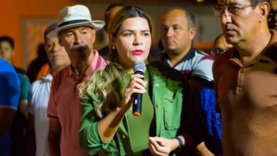 Prefeita Ana Passos entrega ruas pavimentadas e anuncia 4ª Maratona de Inaugurações