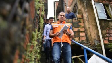 Prefeitura vistoria áreas de risco com sistema de alarme em comunidade de Cajazeiras
