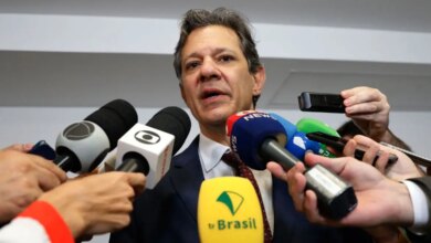 Reforma tributária será negociada após viagem de Lira, diz Haddad
