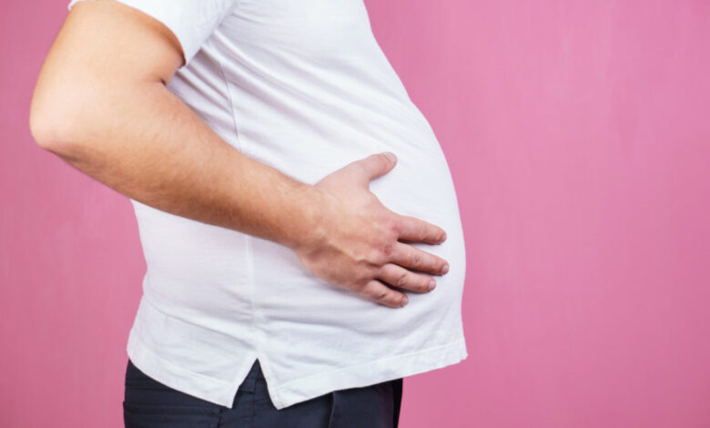 Sabe aquela gordura abdominal teimosa? Este suco ajuda a combatê-la