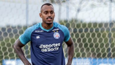 Zagueiro Raul Gustavo volta a treinar no Bahia