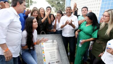 Em Aracatu, Governo da Bahia entrega mais uma escola em Tempo Integral e pavimentação das vias de acesso à cidade