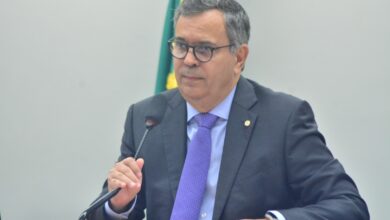 "Esperamos que o Senado corrija esse erro grave", diz Félix Mendonça sobre decisão da Câmara de retirar incentivos à instalação da BYD na Bahia