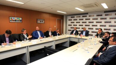 Governo e empresa aérea estudam ampliação de oferta de voos na Bahia; Bom Jesus da Lapa está entre os destinos