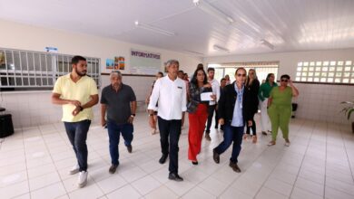 Jerônimo entrega equipamentos para a Saúde e autoriza ações na área de Infraestrutura, em Maiquinique