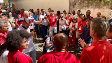 Pau quebra em encontro do PT e vereador Suíca é agredido