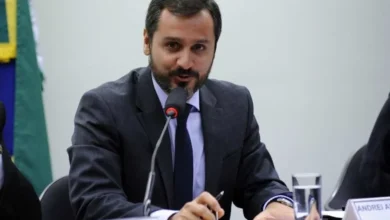 Polícia Federal propõe proibição de filiação partidária para membros da corporação