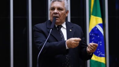 Projeto determina capacitação de professores para lidar com alunos com necessidades especiais