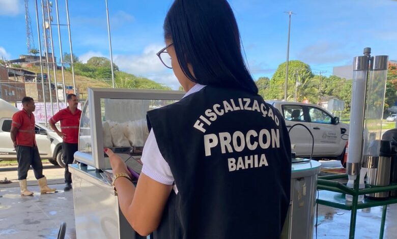 Quatro postos de combustíveis são autuados durante etapa da Operação Posto Legal