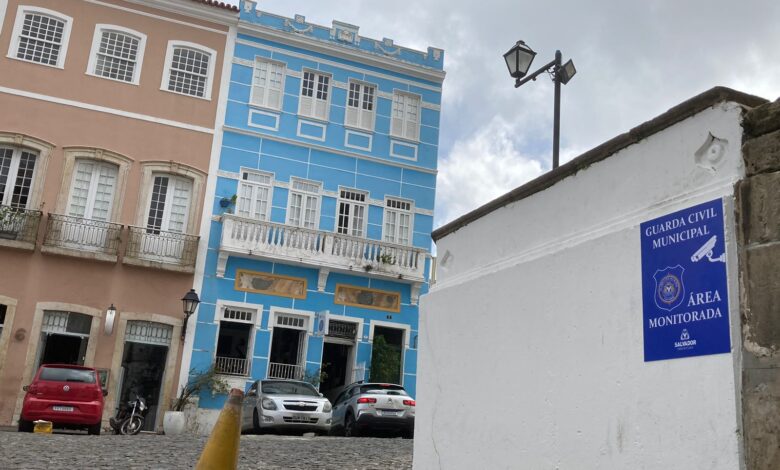 SALVADOR: GUARDA MUNICIPAL INSTALA CÂMERAS 24H NO SANTO ANTÔNIO ALÉM DO CARMO