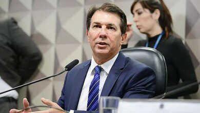 Arthur Maia cobra de Flávio Dino compartilhamento das imagens dos ataques antidemocráticos e pode acionar STF