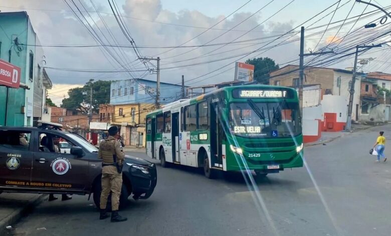 ASSALTOS A ÔNIBUS EM SALVADOR CAI 18% NO MÊS DE JULHO; APONTA SSP-BA