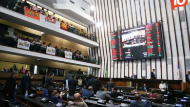 Após 5 horas de obstrução na madrugada, base de Jerônimo aprova precatórios e empréstimo milionário