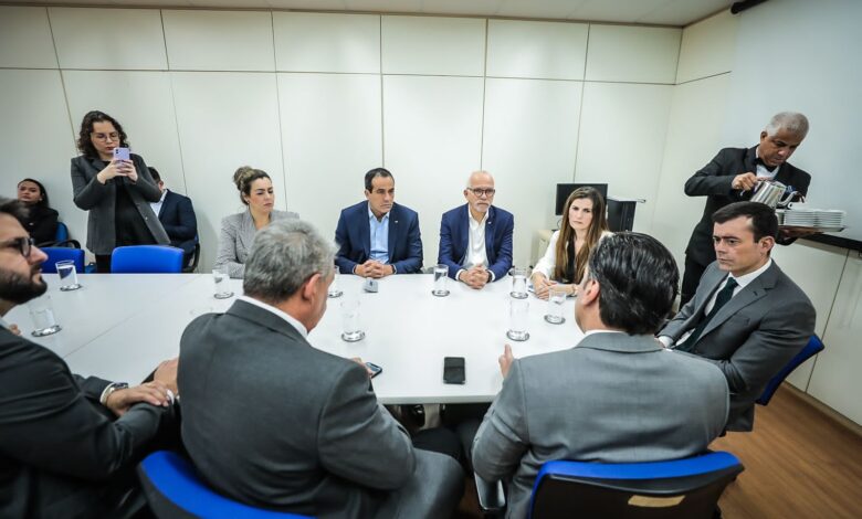 BRUNO REIS DISCUTE SUBSÍDIO PARA TRANSPORTE PÚBLICO EM REUNIÃO COM FAZENDA