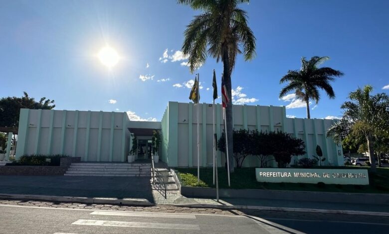 CARINHANHA: PREFEITURA BAIANA ABRE MAIS DE 190 VAGAS PARA PROFISSIONAIS DE DIVERSOS NÍVEIS DE ESCOLARIDADE