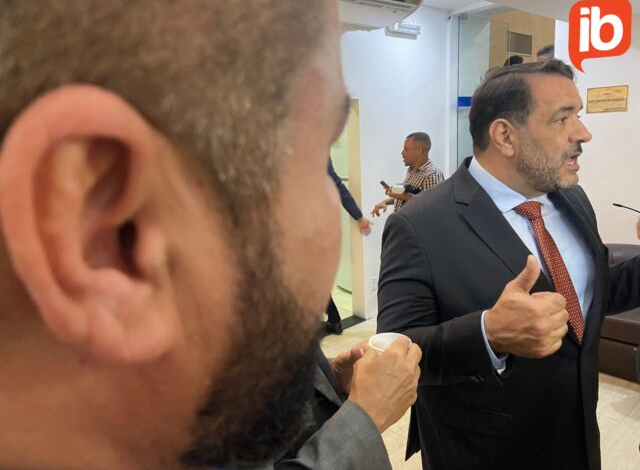 Deputados batem boca por causa de nome de hospital e regulação é colocada em pauta; assista