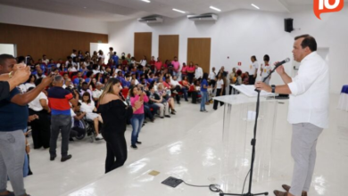 Geraldo Júnior entrega 667 Chromekooks para 35 escolas de Lauro de Freitas e promove Caravana Digital