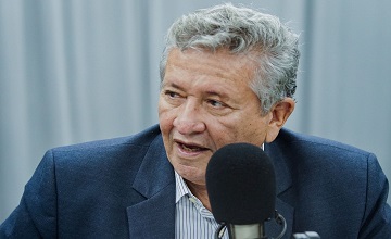 LUIZ CAETANO CRITICA GESTÃO DO TRANSPORTE PÚBLICO DE CAMAÇARI: "ESTÁ UM CAOS"