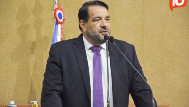 Líder da Oposição cobra explicações do governo para pagamento irregular a servidores falecidos