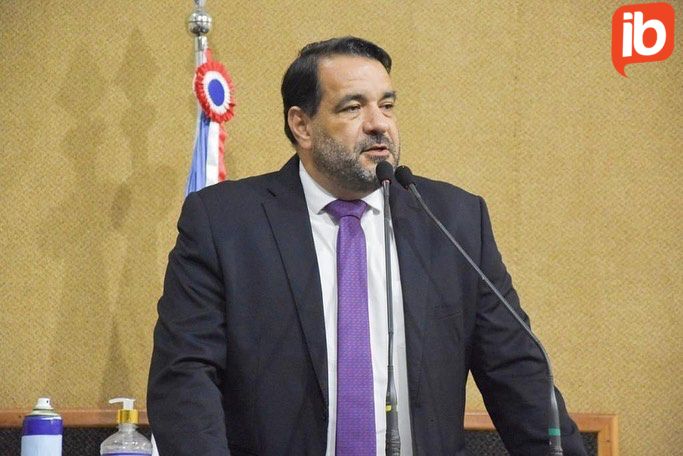 Líder da Oposição cobra explicações do governo para pagamento irregular a servidores falecidos