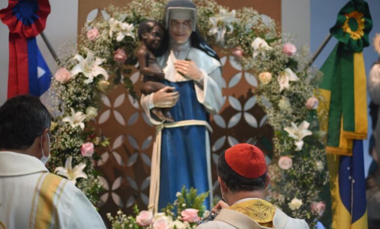 SALVADOR: PROCISSÕES E CARREATA HOMENAGEIAM SANTA DULCE NESTE FIM DE SEMANA