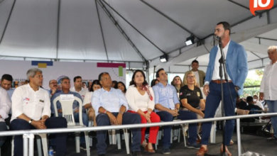 prefeito Elmo Nascimento recepciona Jerônimo para inauguração de obras
